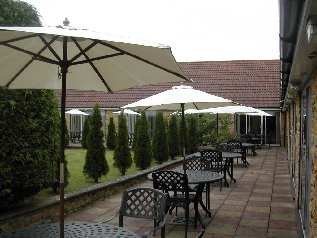 Hollies Hotel Martock Eksteriør bilde